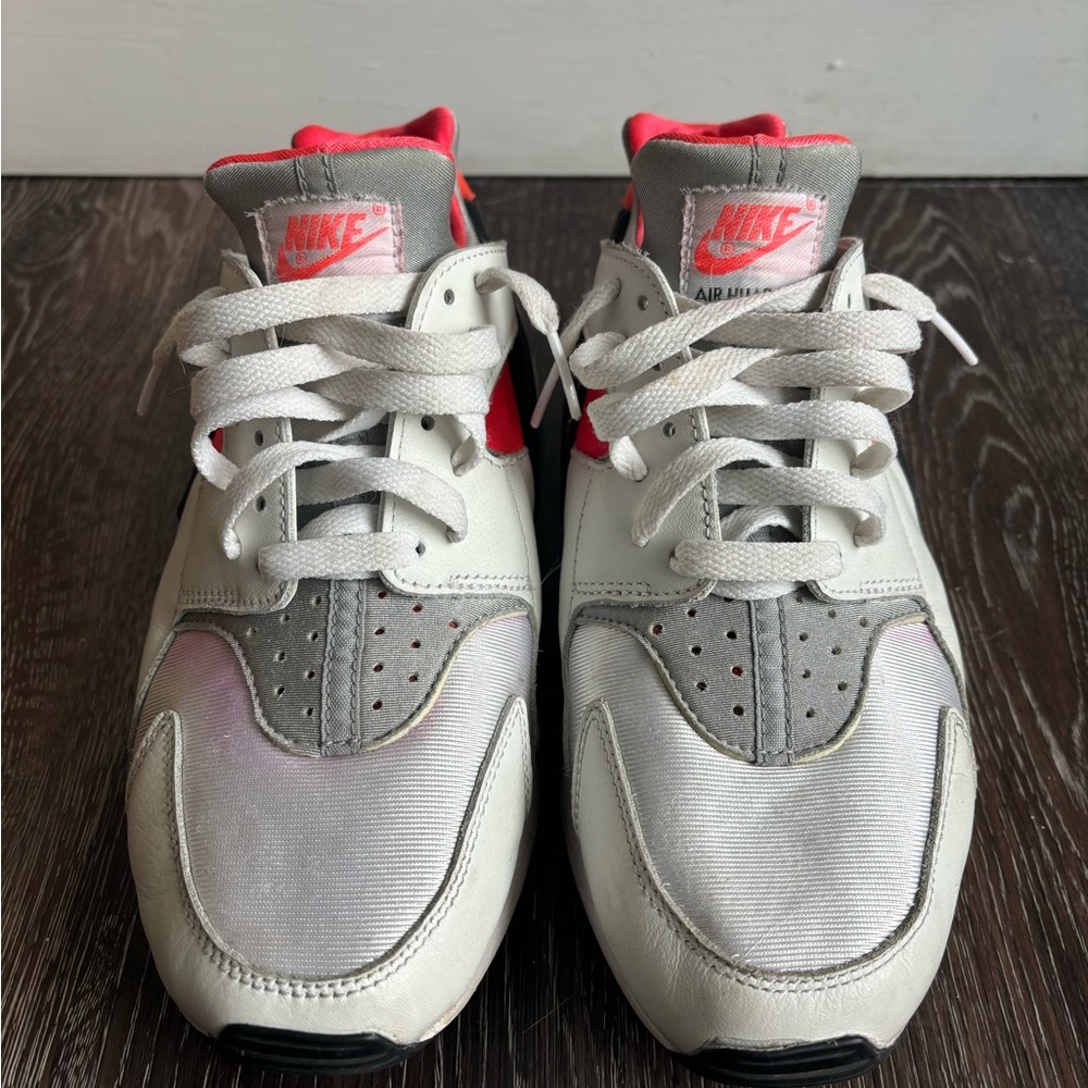 Nike Huarache White and Red Sneakers